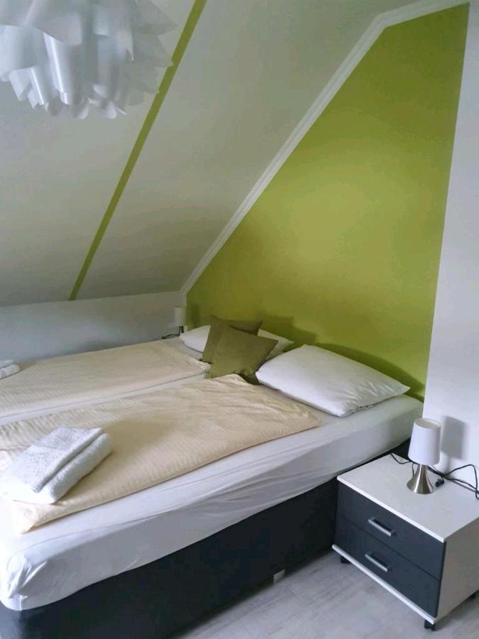 Lindner Ferienwohnungen Und Doppelzimmer Fichtelberg Extérieur photo